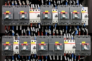 Electronic Switche Electronic Switche